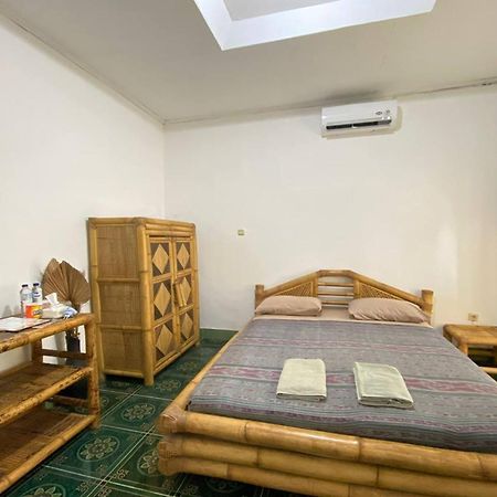 Duyung Rooms & Resto Gerupuk Bumbang Екстер'єр фото