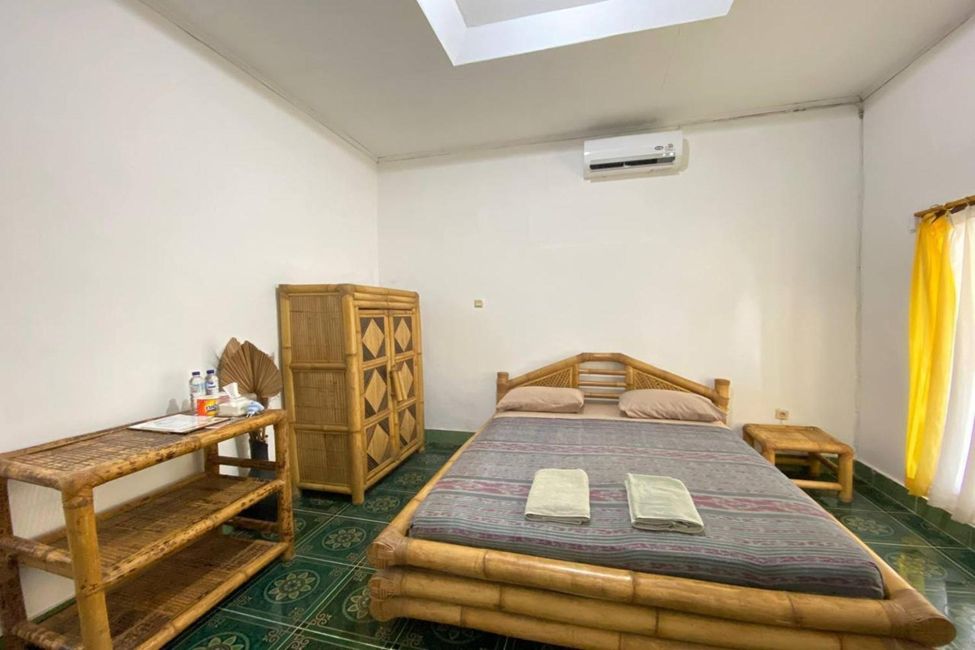 Duyung Rooms & Resto Gerupuk Bumbang Екстер'єр фото