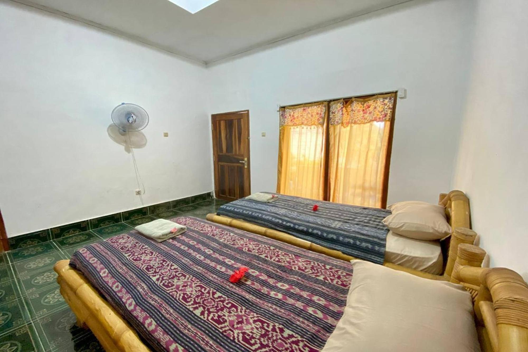 Duyung Rooms & Resto Gerupuk Bumbang Екстер'єр фото