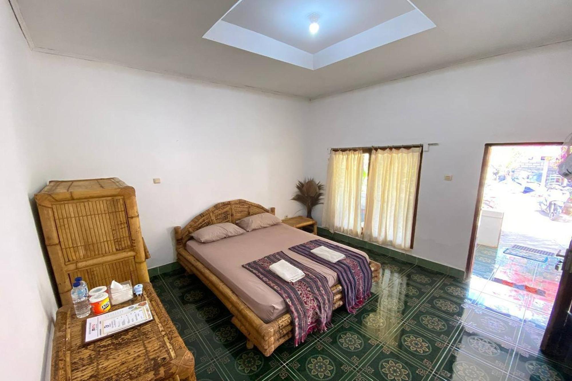 Duyung Rooms & Resto Gerupuk Bumbang Екстер'єр фото