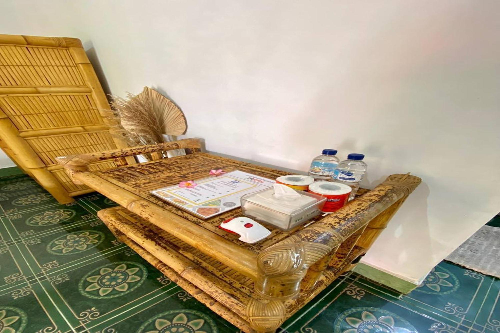 Duyung Rooms & Resto Gerupuk Bumbang Екстер'єр фото